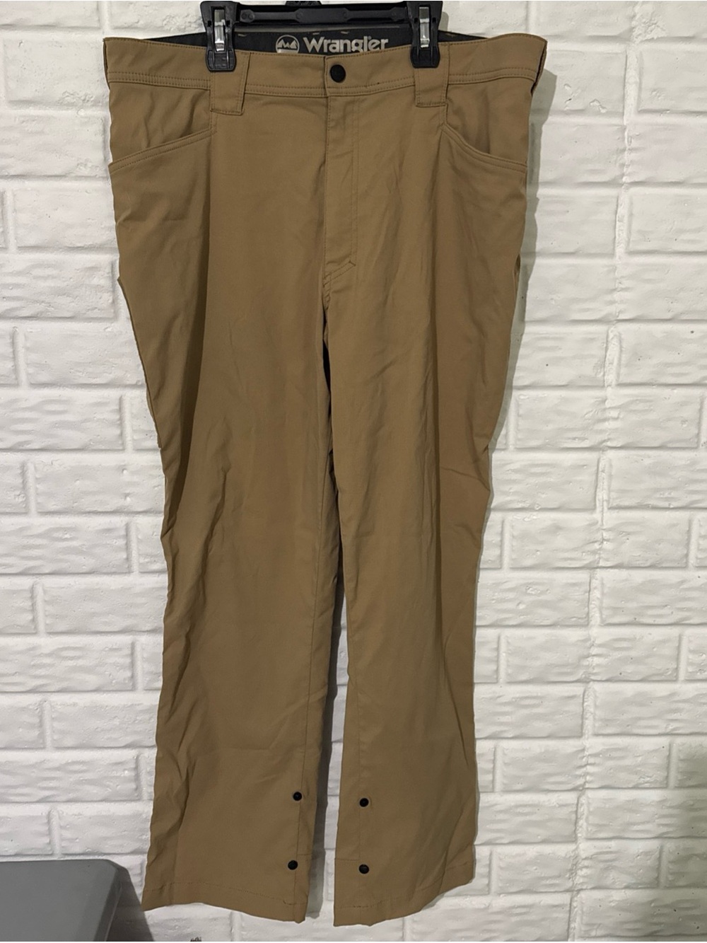 Wrangler Outdoor Series Pants Men’s 38x30 Beige Cargo Performance Stretch Hiking